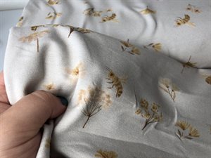 Bomuldsjersey - med støvdrager og bier i blide toner